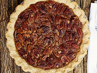 Southern Baked Caramel Pecan Pie