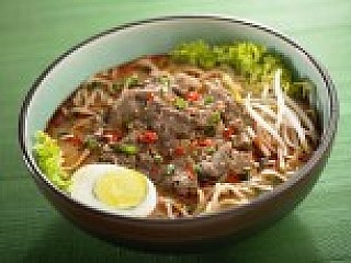 Tom Yum Beef Ramen