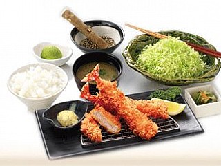 Fried Shrimp and Mini Tenderloin Katsu Set/ชุดกุ้งทอดและมินิคัทสึสันใน