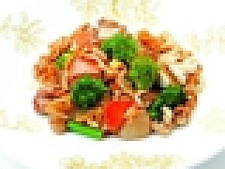 ผัดซีอิ้ว/Stir Fried Noodle with Brown Sauce