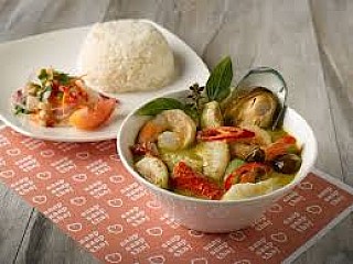 Green Curry Seafood Caribbean with Rice