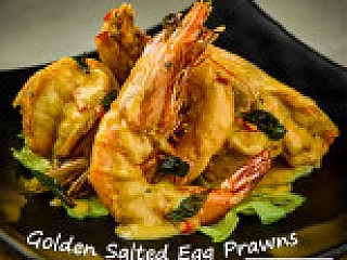 SF2. Golden Salted Egg Prawns