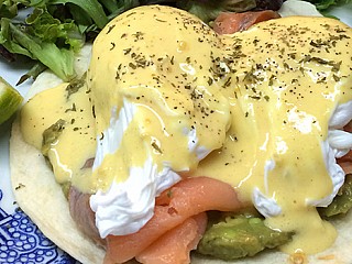 Skinny Eggs Benedict