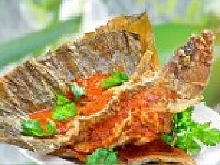 Grouper in Lotus Leaf With Special Sauce
