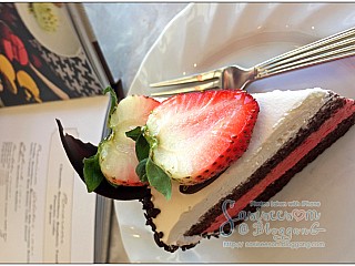 Strawberry Gateau