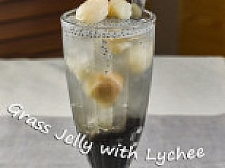 DT3. Grass Jelly with Lychee
