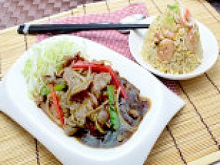Black Pepper Pork With Seafood Fried Rice