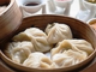 Steamed Chicken Momos Plate - 5 Pcs