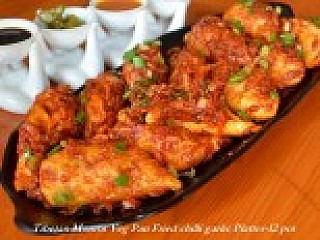 Pan Fried Veg Momos Chilli Garlic Platter - 12 Pcs