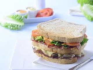 แซนด์วิชทูน่า & เชดด้าชีส/Tuna Cheddar Melt