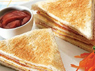 ทูน่าชีสแซนด์วิช/Tuna Cheese Sandwich