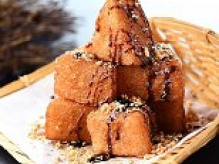 Traditional Brown Sugar Rice Cakes