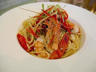 Aglio Olio with Tiger Prawn