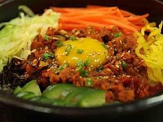 Bibimbap Pork （韩式辣猪拌饭）