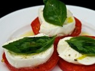 Fresh Mozzarella Di Bufala & Tomato