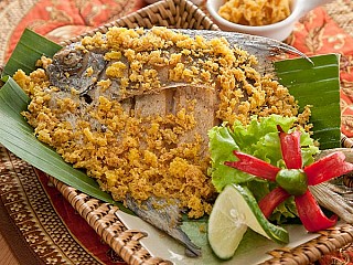 IKAN GORENG KREMES