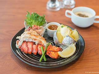 Grilled Canadian Lobster with Shrimp Cocktail