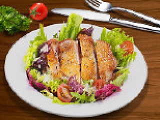 Grilled Chicken Garden Salad