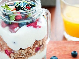 Greek Yoghurt, Summer Berries & Granola