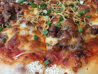 Spicy Ground Beef Pizza