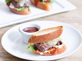 AUSSIE STEAK SLIDER