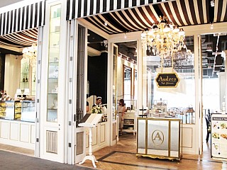 Audrey Café Glamour