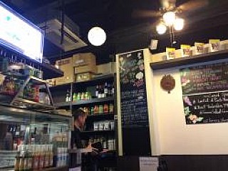 Dandy's Organic Cafe