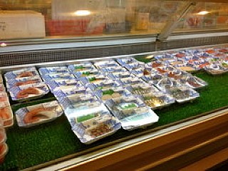 Sakuraya Fish Mart