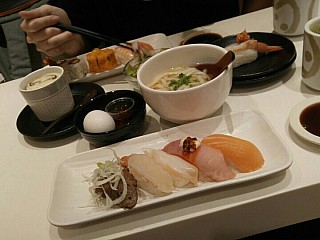 Genki Sushi 元気寿司