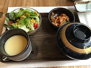 Ronin Japanese Cuisine 浪人日本料理