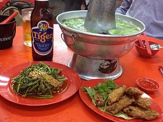 Nan Hwa Chong Fish Head Steamboat Corner