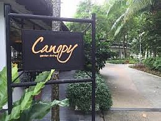 Canopy Garden Dining