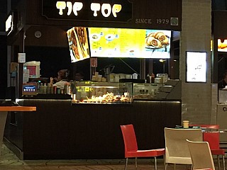 Tip Top Curry Puff (Changi Airport Terminal 3)