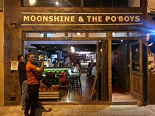 Moonshine & The Po' Boys