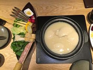 Bijin Nabe by Tsukada Nojo