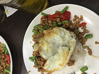 Kam Lung Thai Food