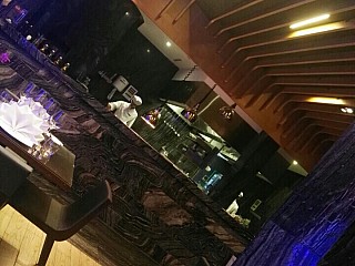 Rufino Restaurant & Lounge