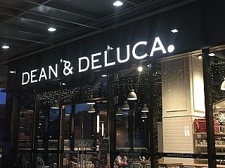 Dean & DeLuca (HillV2)